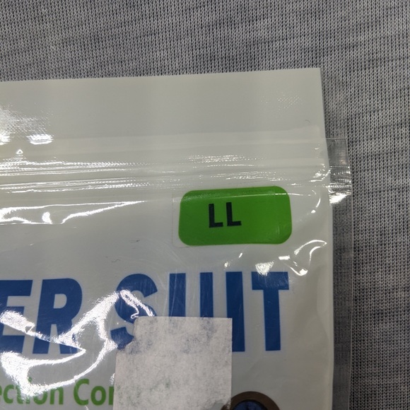 🎄 3/$35 4x 👯‍♀️Host Pick⚡️ Surgi Snuggly The Wonder Suit - Picture 5 of 6